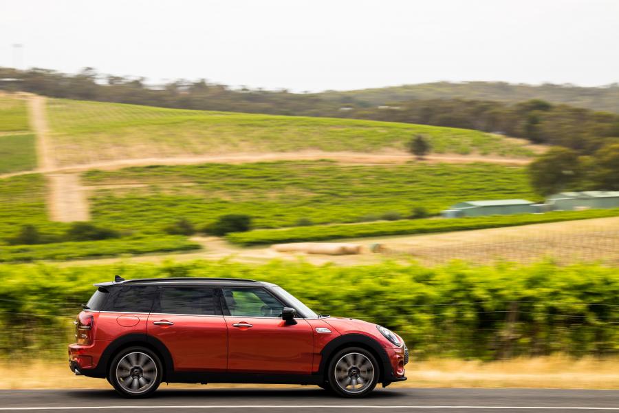  Mini Cooper S Clubman (F54) 2019 года  (AU) (фото 2 из 2)